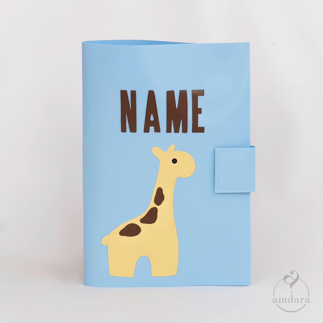 Gesundheitshefthülle / Hülle fürs Gesundheitsheft aus Blache Giraffe