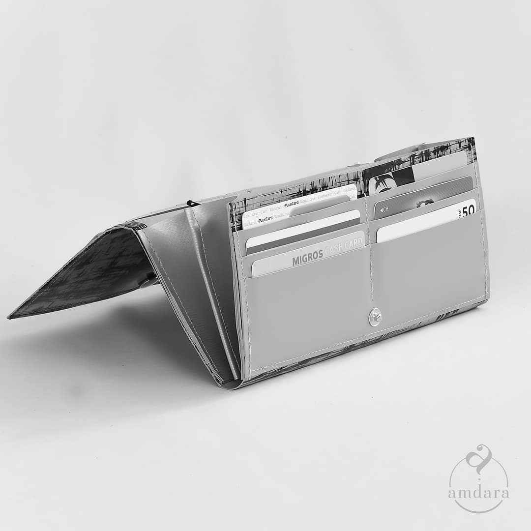 Grosses Portmonee, XL- Portmonnaie mit vielen Fächern aus Blache