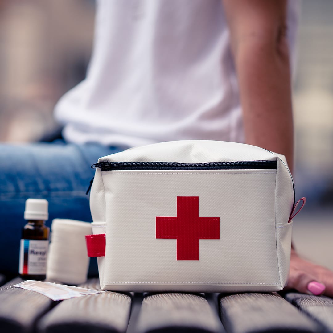Mittelgrosse Apotheke/ Notfalltasche von amdara aus Blache