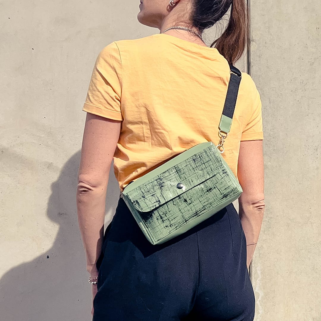 Bauchtasche, Crossbody Bag, Umhängetasche, Gürteltasche aus Blache