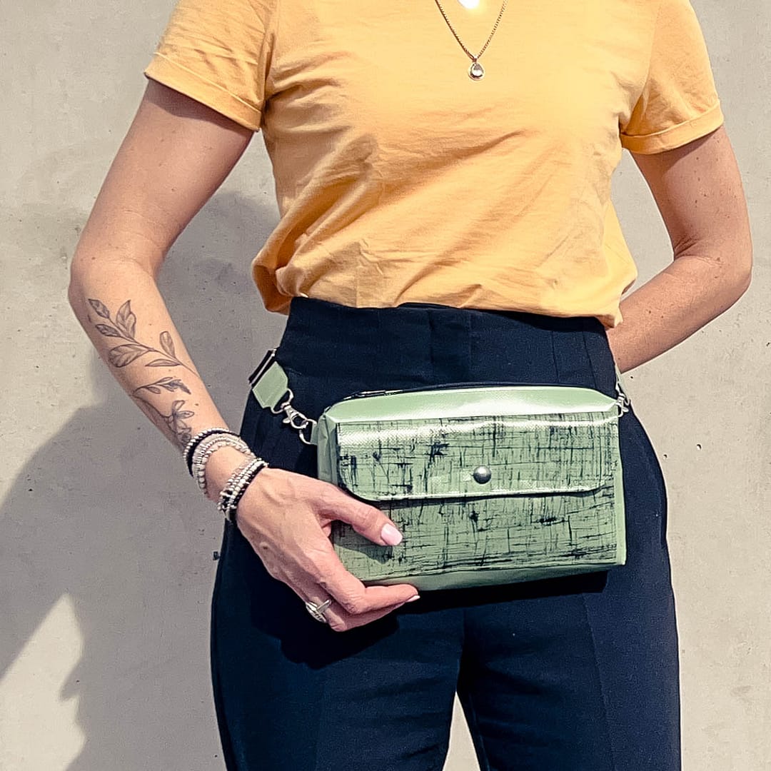 Bauchtasche, Crossbody Bag, Umhängetasche, Gürteltasche aus Blache