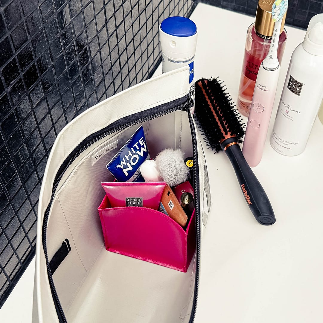 Necessaire, Kulturbeutel, Kosmetiktasche gross, auswaschbar, aus Blache