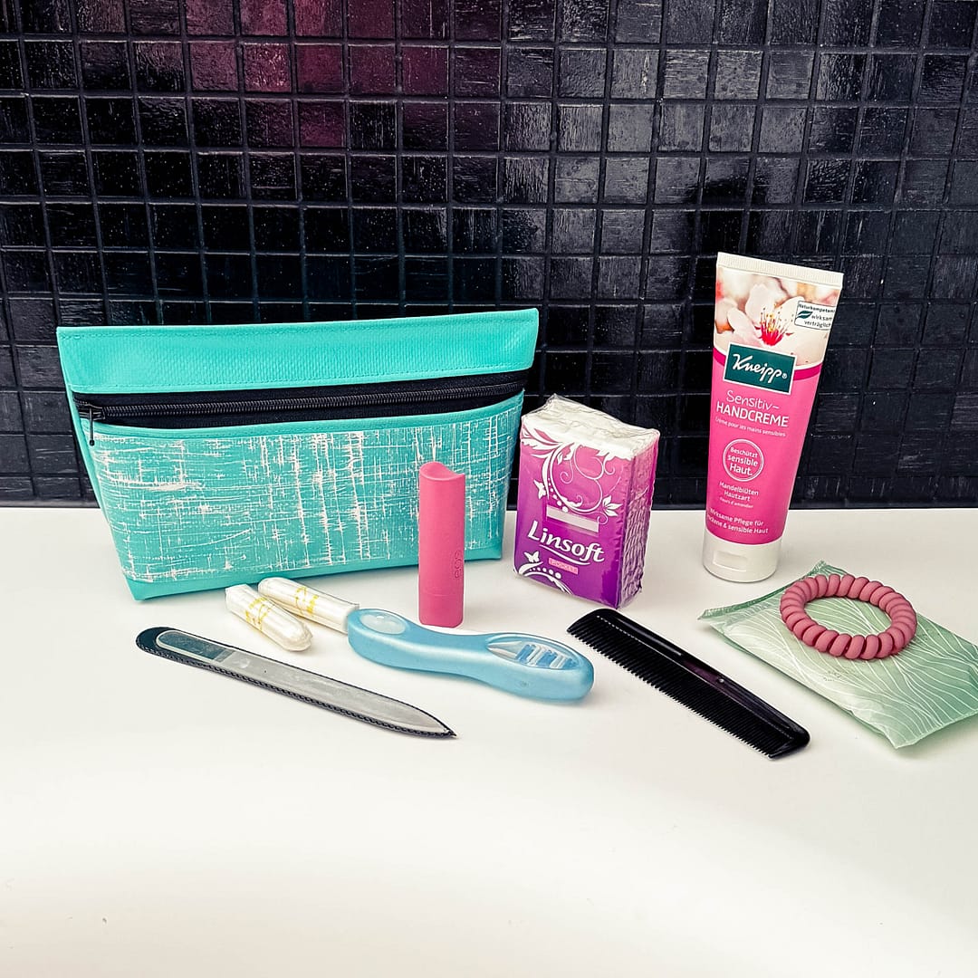 Necessaire, Kulturbeutel, Kosmetiktasche, Krimskrams Täschchen, Nagellacktasche, auswaschbar, aus Blache