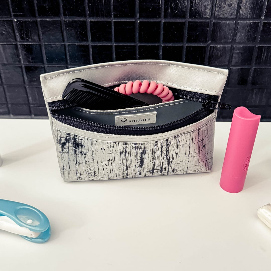 Mini Necessaire, Kosmetiktasche, Krimskrams Täschchen, Hygiene Täschchen, auswaschbar, aus Blache