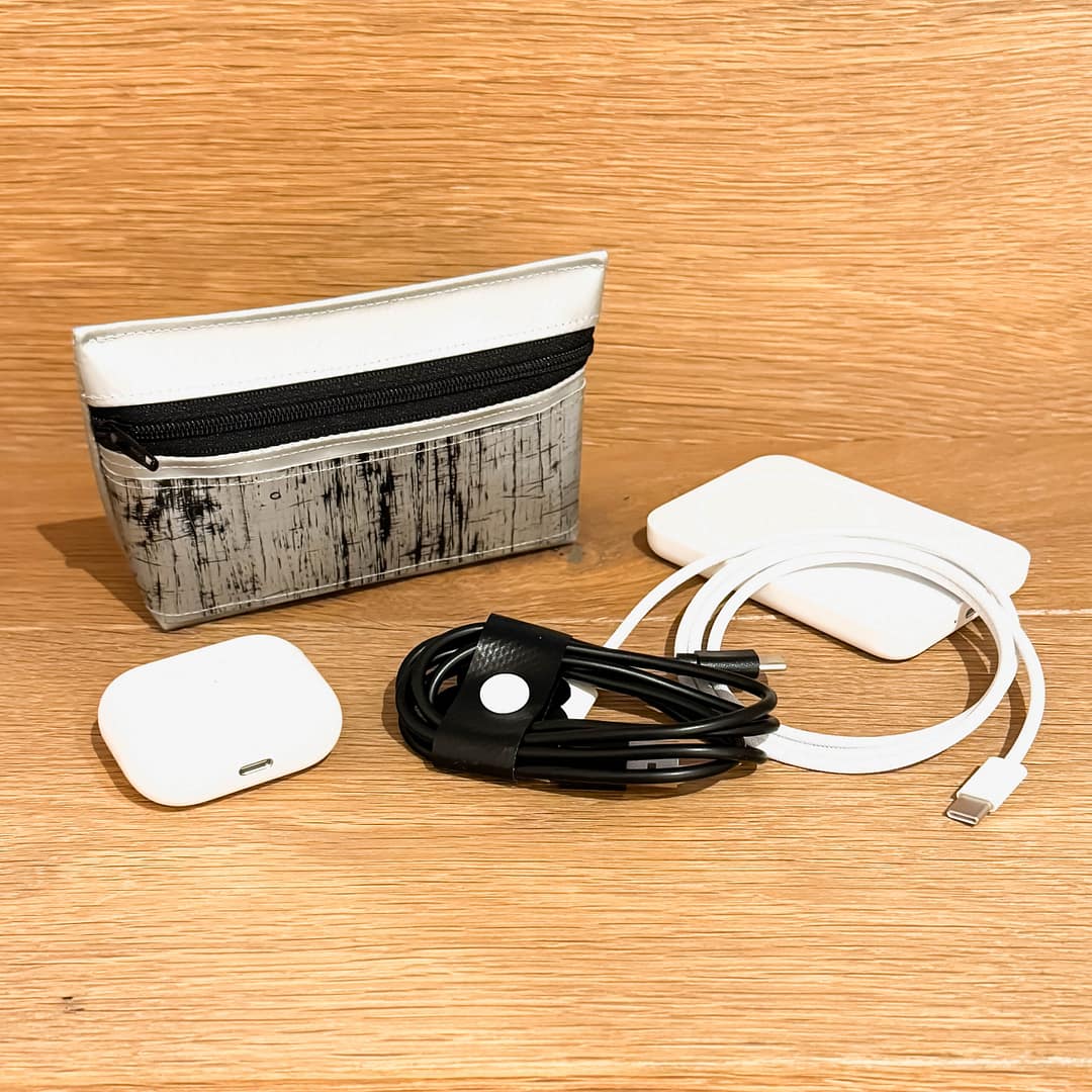 Mini Necessaire, Kosmetiktasche, Krimskrams Täschchen, Hygiene Täschchen, auswaschbar, aus Blache