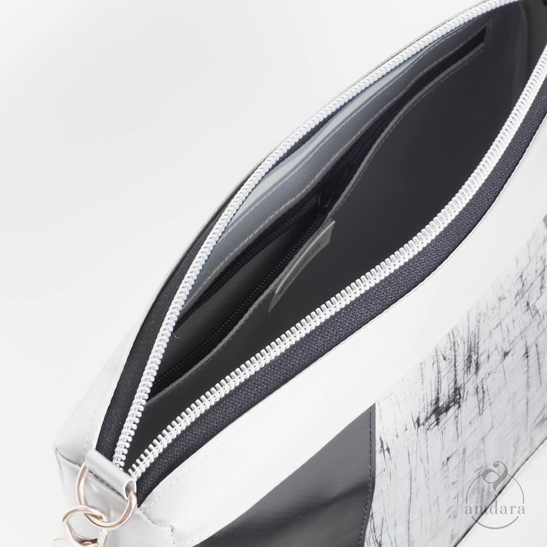 Crossbody Bag Ronja, Umhängetasche aus Blache, handmade by amdara