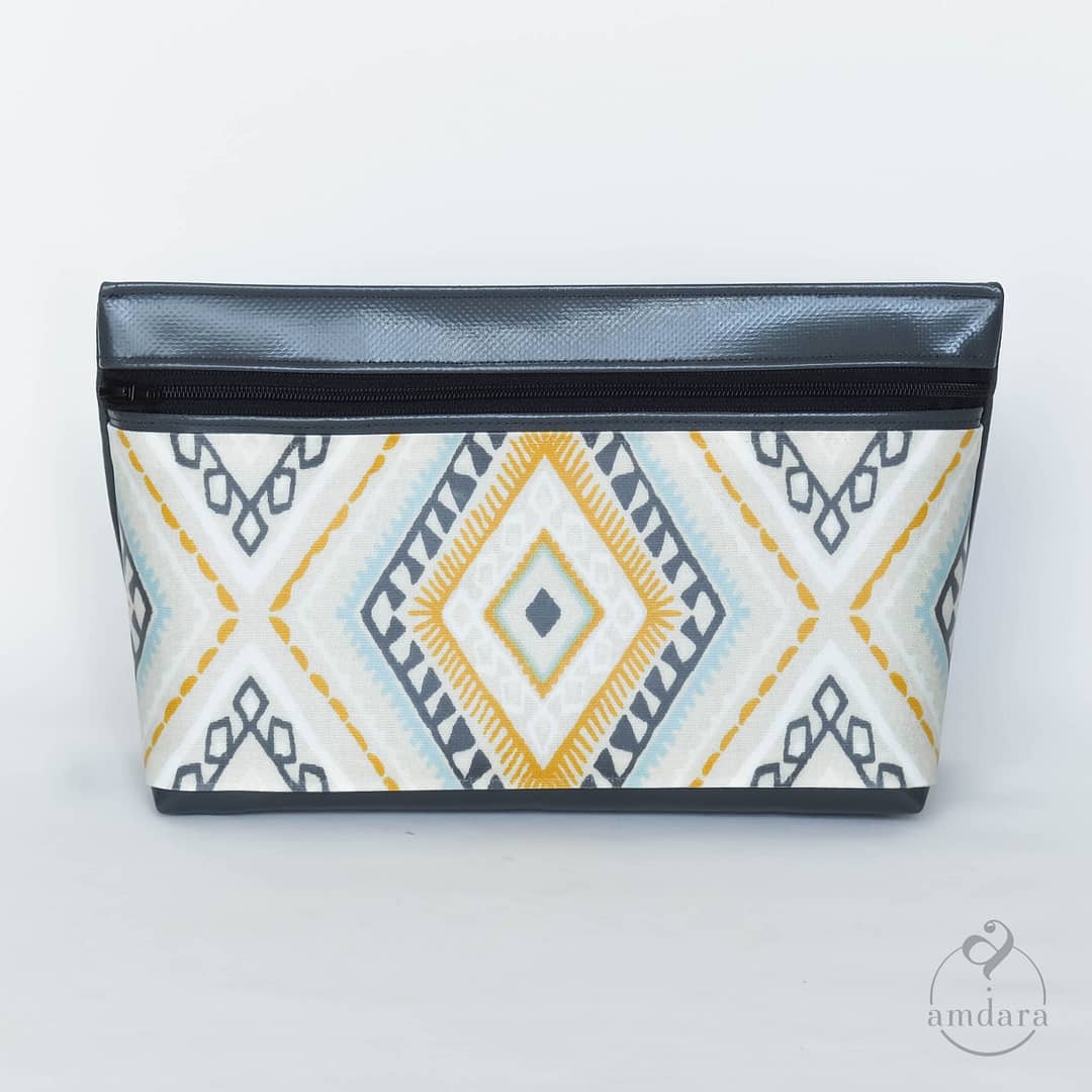 Necessaire, Kindernecessaire, Kulturbeutel, Kosmetiktasche, Krimskramstasche, Windeltasche, Wetbag, auswaschbar, aus Blache