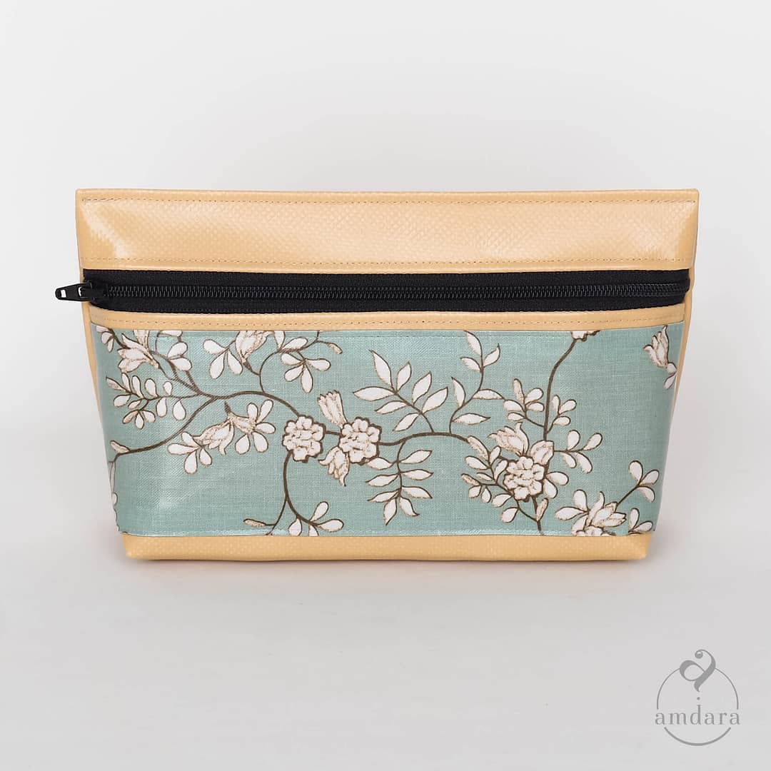 Necessaire, Kulturbeutel, Kosmetiktasche, Krimskrams Täschchen, Nagellacktasche, auswaschbar, aus Blache