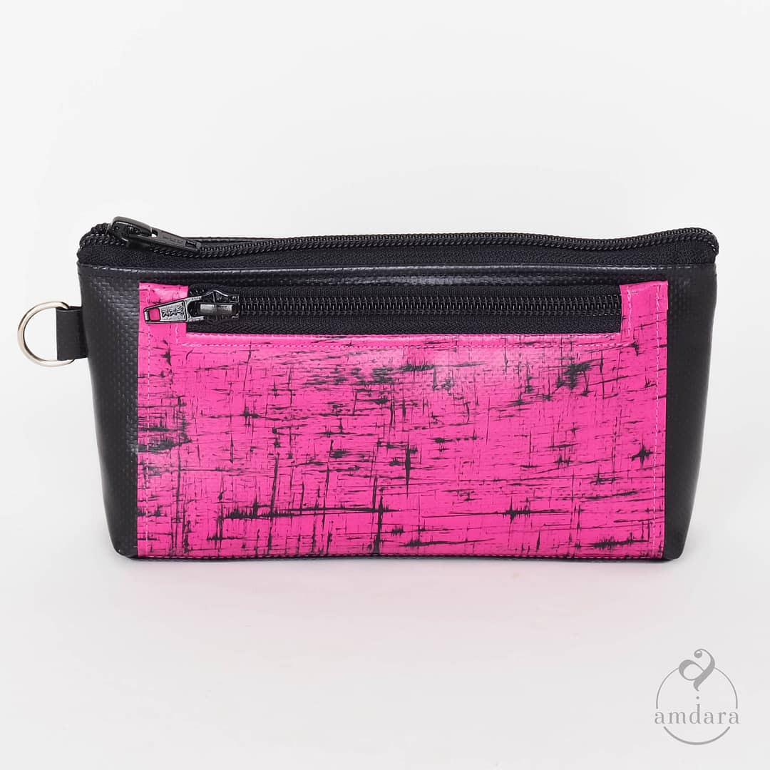 Wertsachentäschchen, Mini Taschenorganizer aus Blache - schwarz auf pink