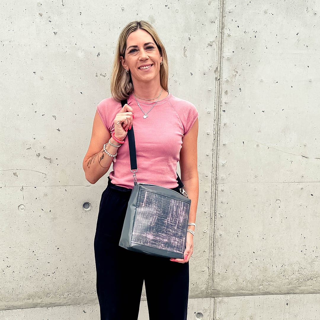 Mittelgrosse Handtasche, Umhängetasche, Crossbodybag, Schultertasche aus Blache