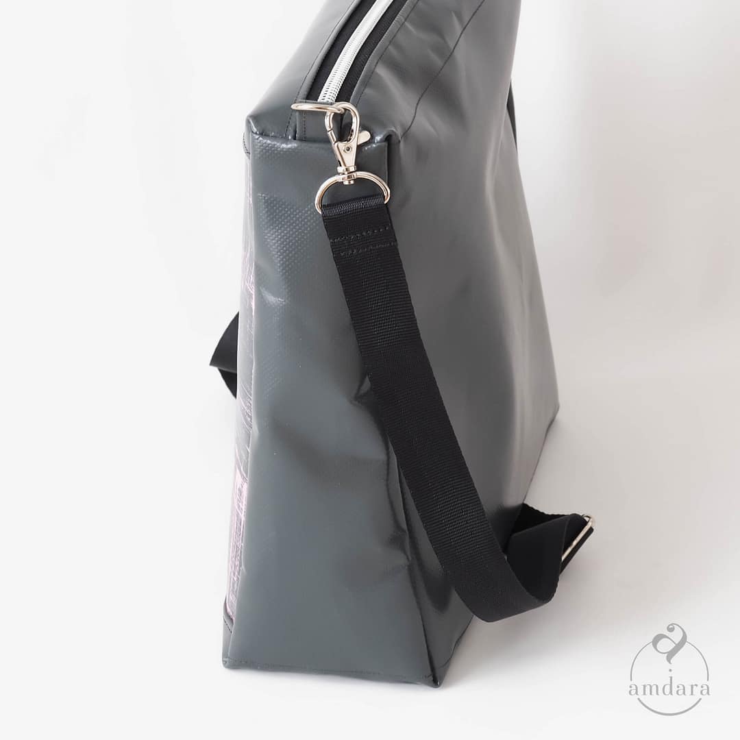 Mittelgrosse Handtasche, Umhängetasche, Crossbodybag, Schultertasche aus Blache