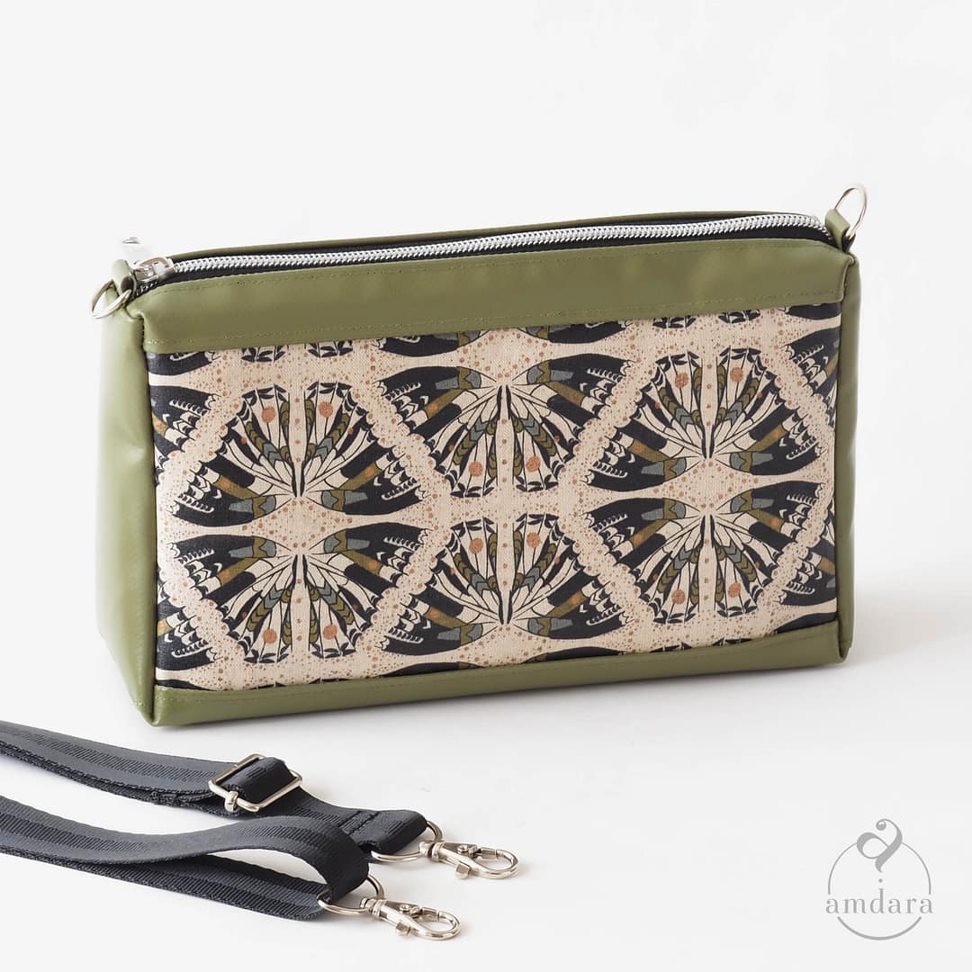 Crossbodybag Ronja, Umhängetasche aus Blache, handmade by amdara, Schmetterling olive auf beige